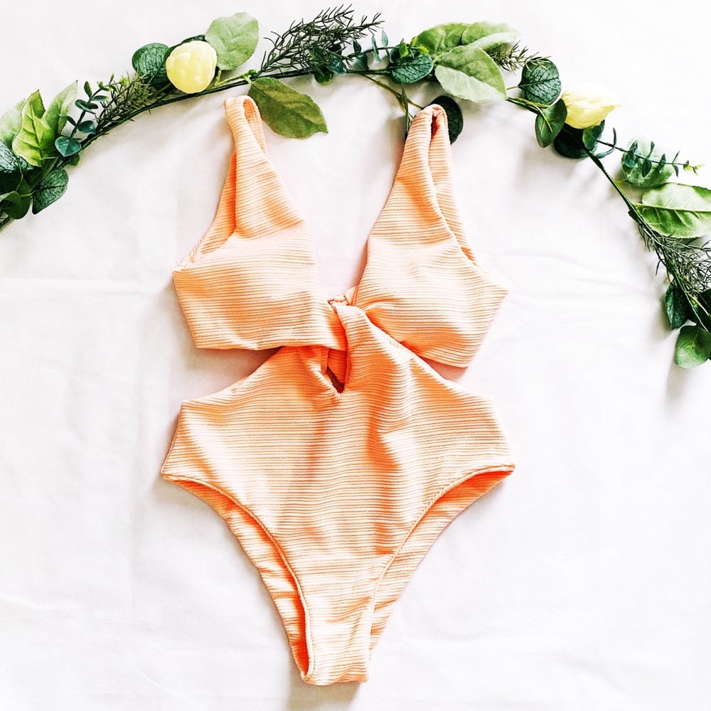 One piece bathing suit